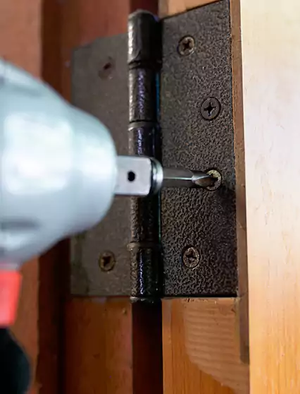 Professional Door Hinge Replacement Hollywood, CA