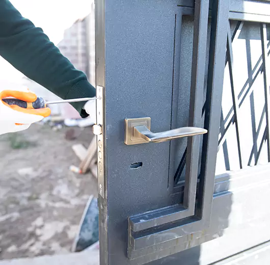 Why Hollywood Homeowners & Businesses Trust Us