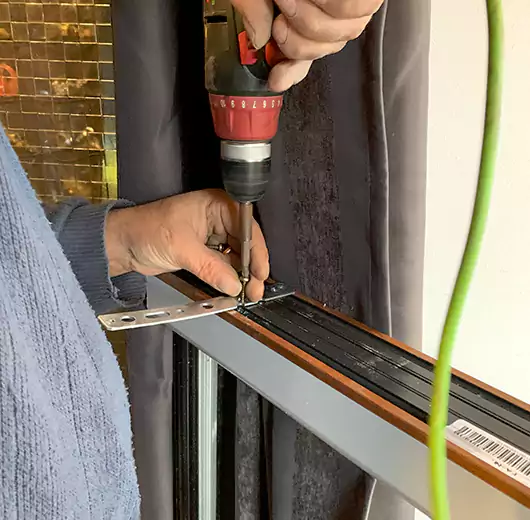 Why Hollywood Homeowners & Businesses Trust Us?